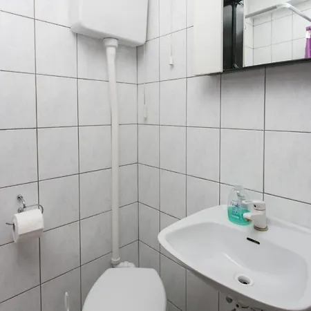 Appartement Djurkovic - Studio With Balcony And Garden View Mlini